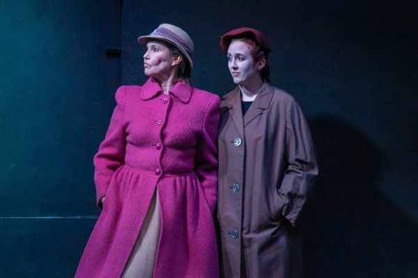 Ophelias Schattentheater (2023): Carolina Aures, Gabriela Paule